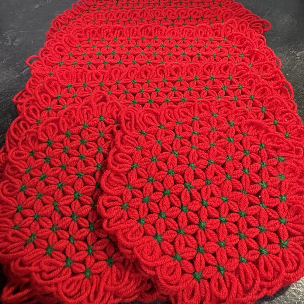 Vtg 4 Hand‎ Crocheted Star Red & Green Christmas Placemats & 2 Pot Holders